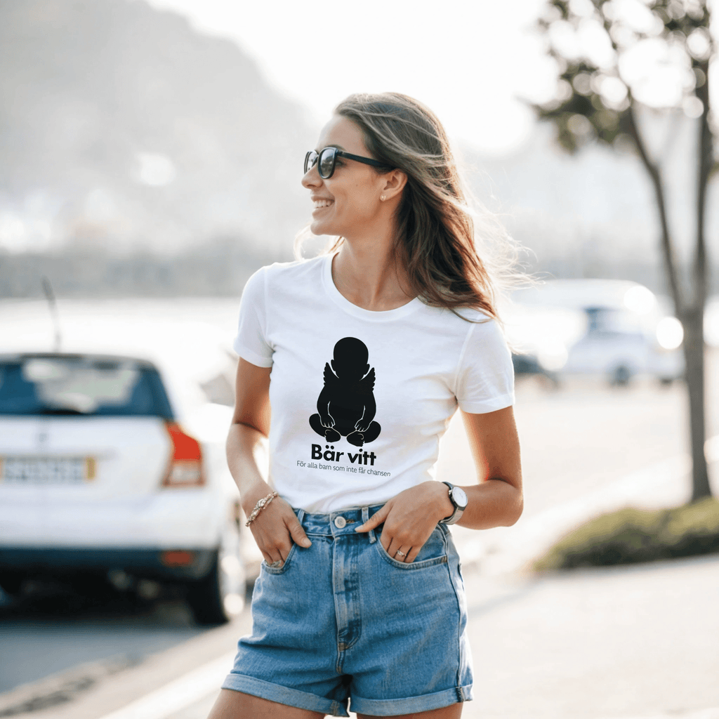 Bärvitt t-shirt - Dam - Barnuppropet