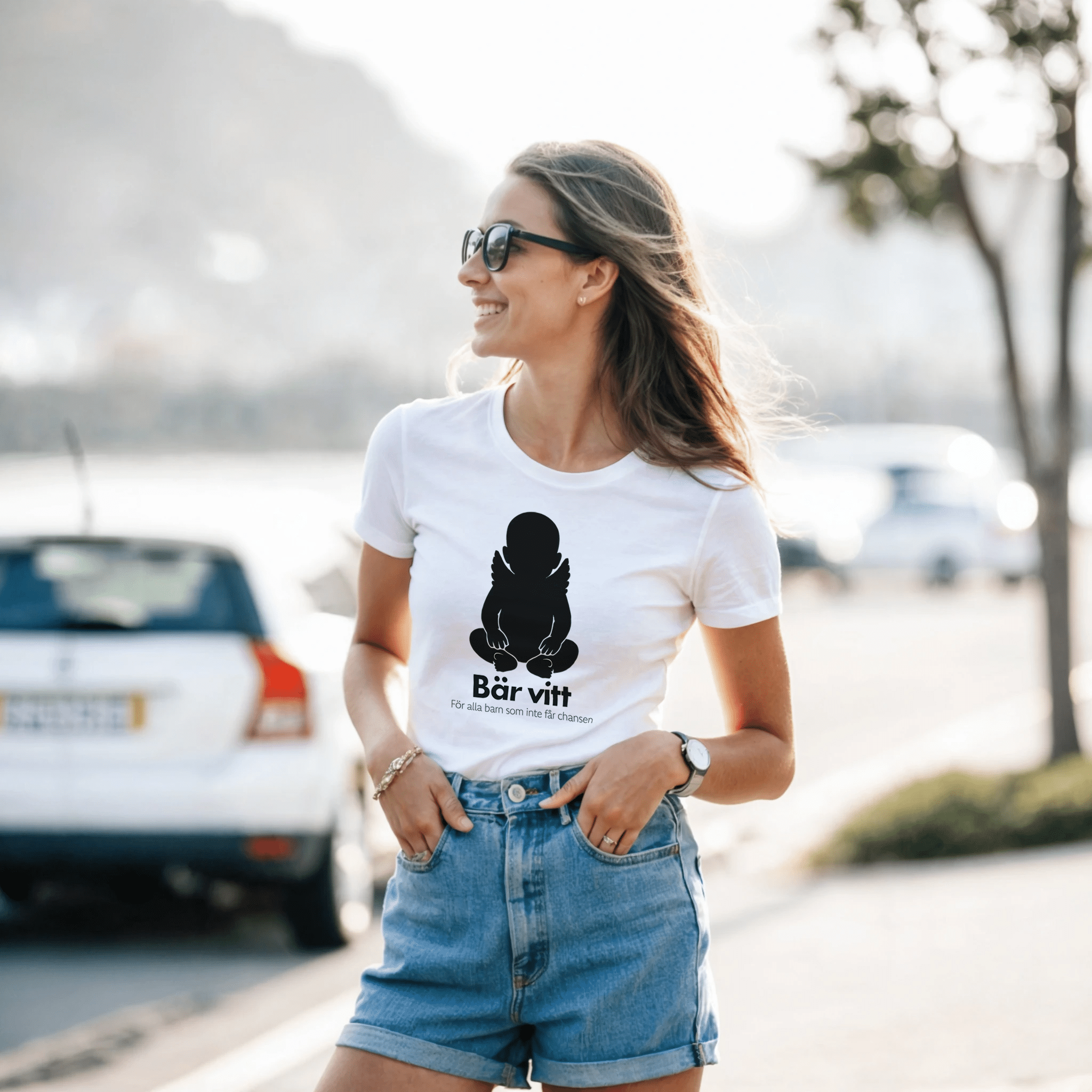 Bärvitt t-shirt - Dam - Barnuppropet